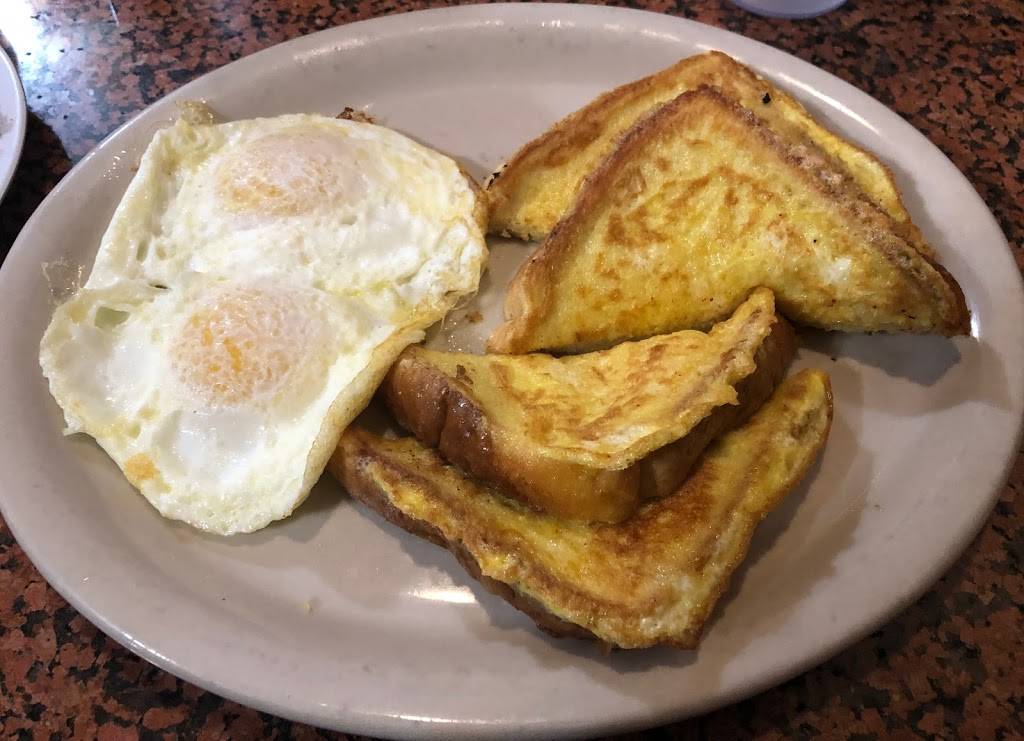 Nicks Family Restaurant | restaurant | 210 S Austin Ave, Denison, TX 75020, USA | 9034633687 OR +1 903-463-3687