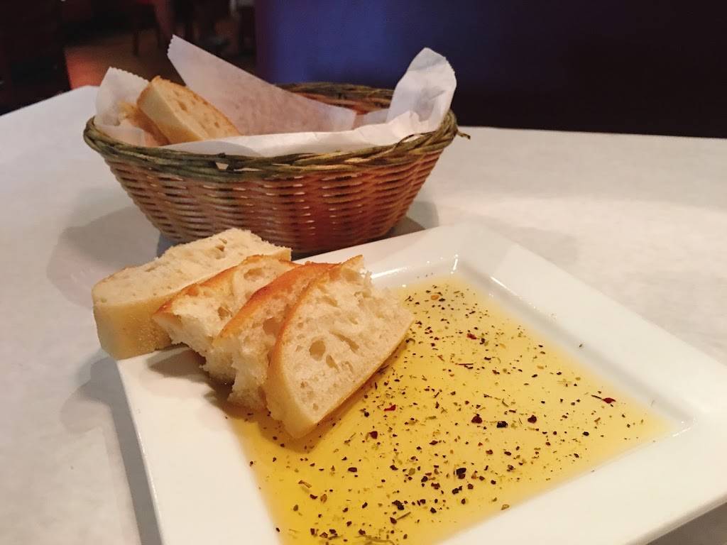 Bugsys Italian Cuisine | restaurant | 7936 Hills and Dales Rd NW, Massillon, OH 44646, USA | 3308800881 OR +1 330-880-0881