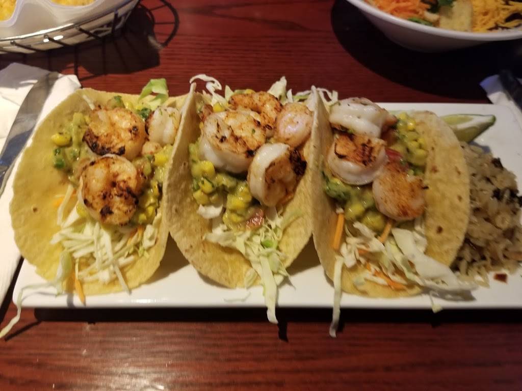 Red Lobster | restaurant | 3301 W Touhy Ave, Lincolnwood, IL 60712, USA | 8476740238 OR +1 847-674-0238