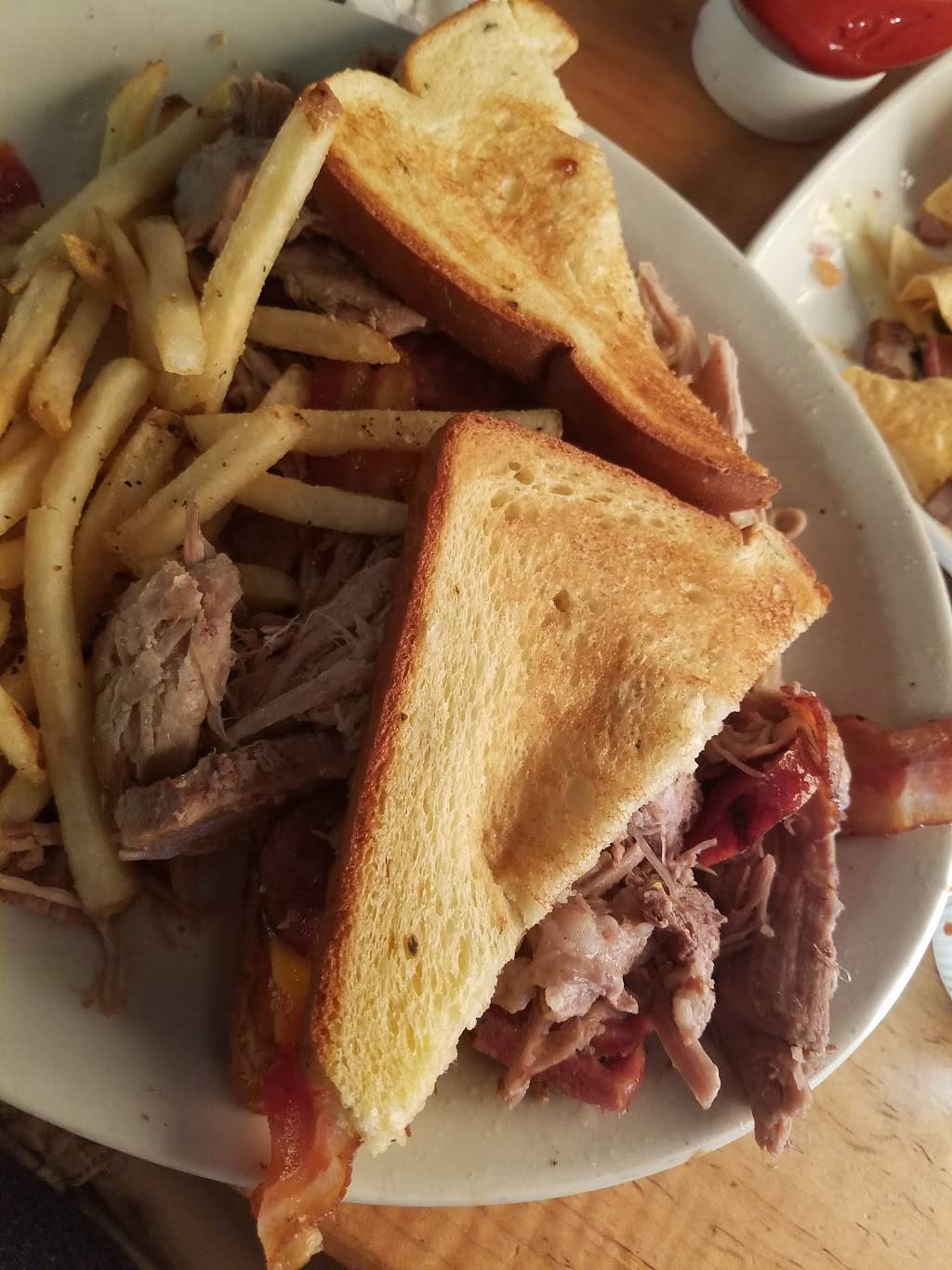 Logans Roadhouse | restaurant | 5601 Harvey St, Norton Shores, MI 49441, USA | 2317989830 OR +1 231-798-9830