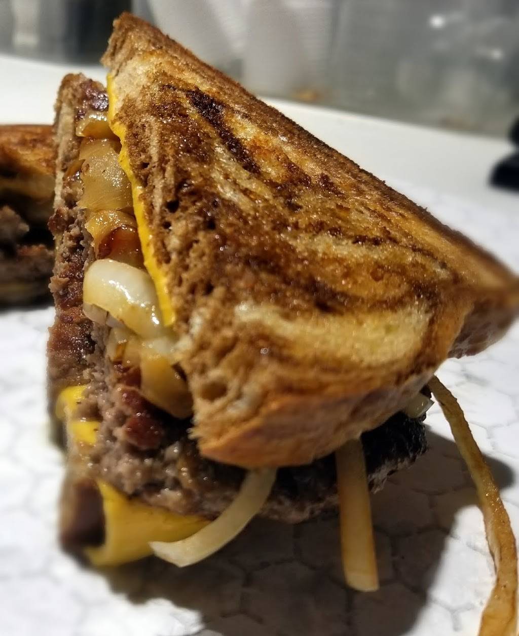 Oberweis Ice Cream and Dairy Store | restaurant | 2105 N Veterans Pkwy, Bloomington, IL 61704, USA | 3098082382 OR +1 309-808-2382