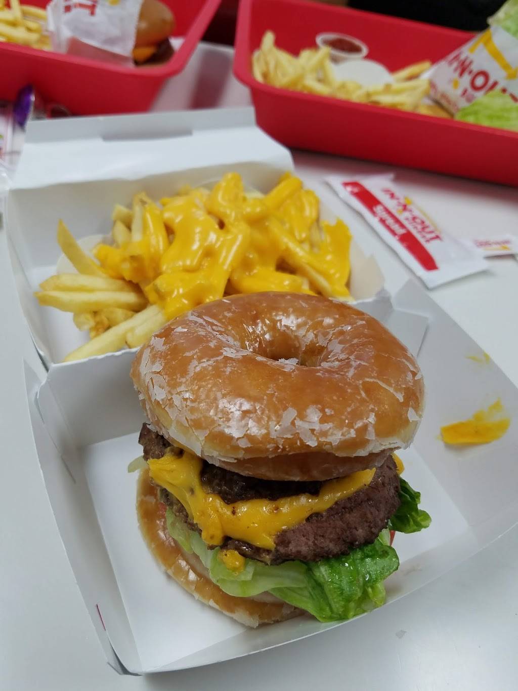 In-N-Out Burger | restaurant | 2050 Business Ln, Chico, CA 95928, USA | 8007861000 OR +1 800-786-1000