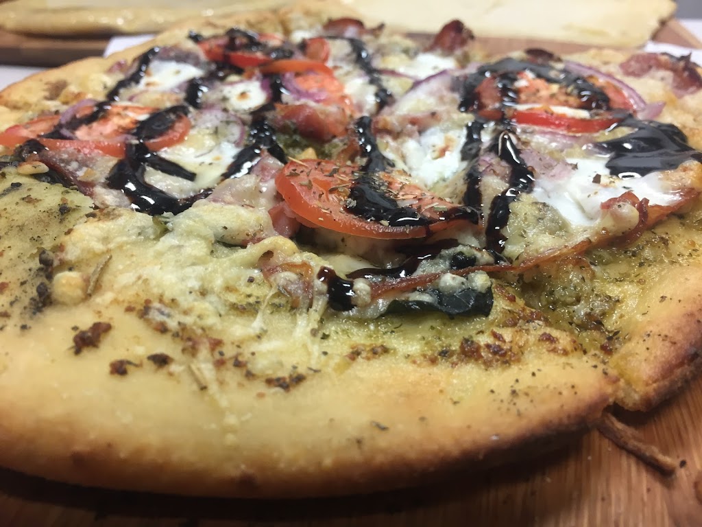 HopTown Wood-Fired Pizza | restaurant | 2560 Donald Wapato Rd, Wapato, WA 98951, USA | 5099524414 OR +1 509-952-4414