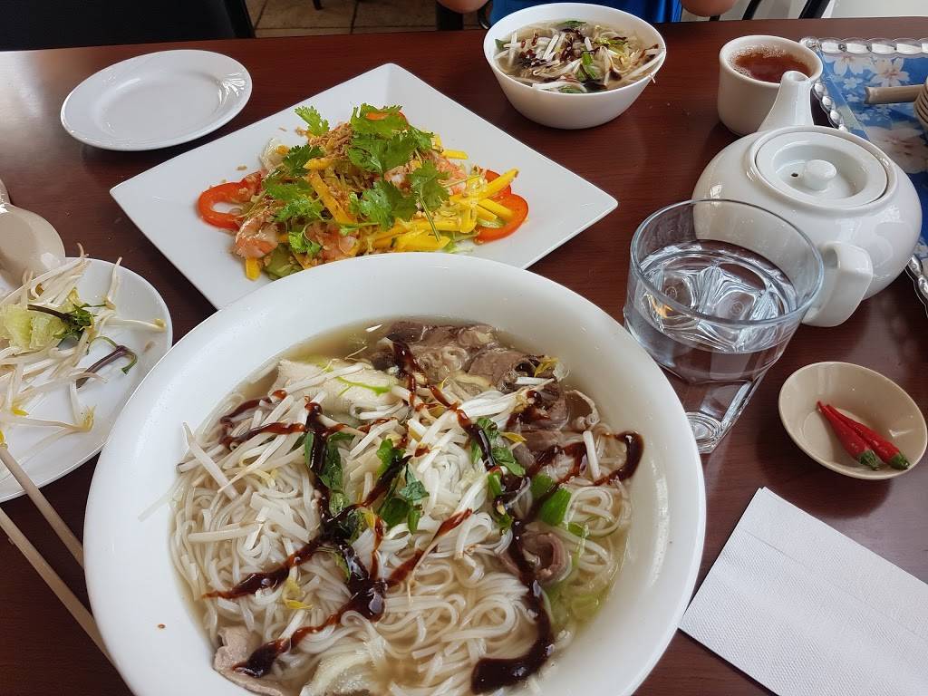 Pho T&T Restaurant | restaurant | 8481 Keele St Unit 9, Concord, ON L4K 1Z7, Canada | 9056691852 OR +1 905-669-1852