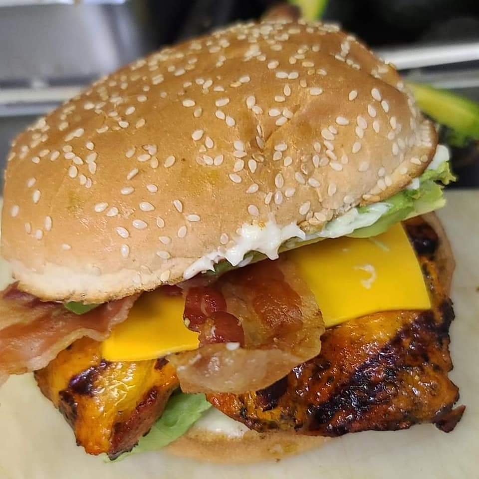 Boys Burgers Hemet | restaurant | 167 N Carmalita St, Hemet, CA 92543, USA | 9519292142 OR +1 951-929-2142