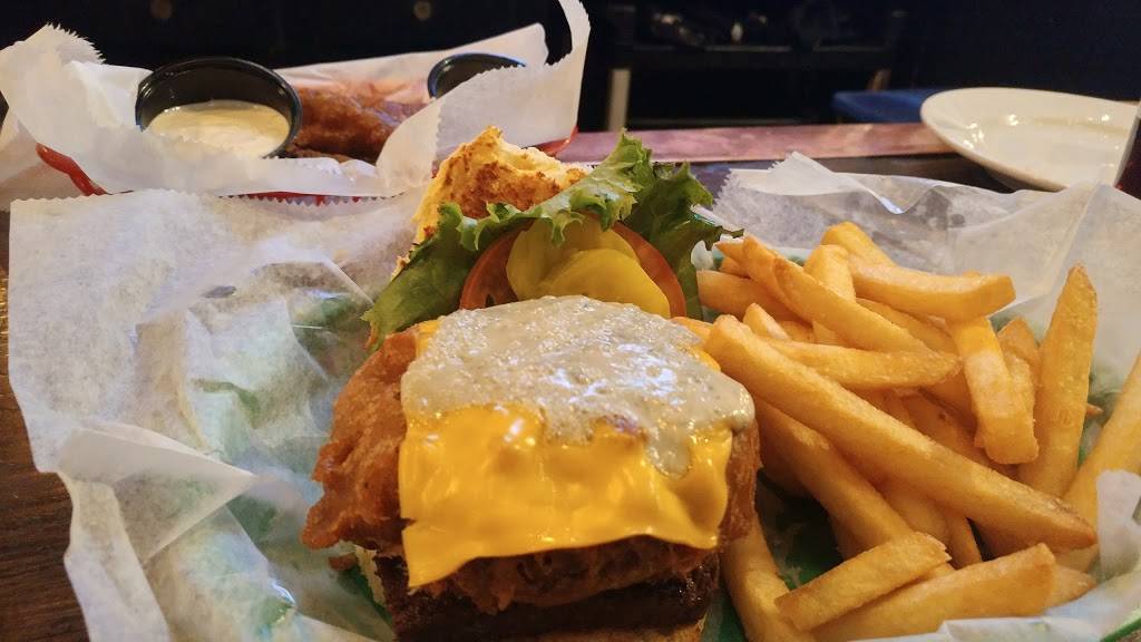 Tune Inn | restaurant | 331 Pennsylvania Ave SE, Washington, DC 20003, USA | 2025432725 OR +1 202-543-2725