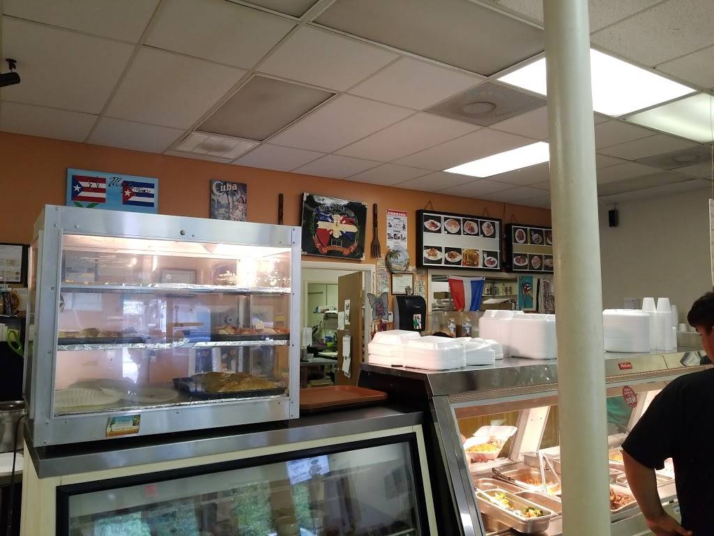 El Mofongo | bakery | 6011 103rd St #11, Jacksonville, FL 32210, USA | 9047774933 OR +1 904-777-4933