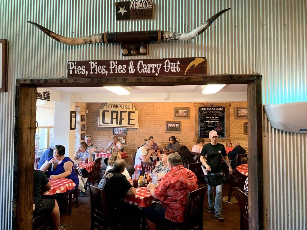 TEXAN CAFE & Pie Shop | cafe | 207 East St, Hutto, TX 78634, USA | 5128462885 OR +1 512-846-2885