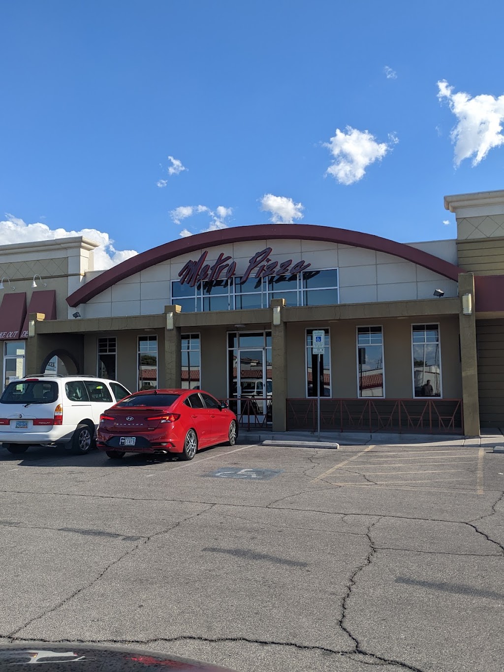 Metro Pizza | restaurant | 1395 E Tropicana Ave, Las Vegas, NV 89119, USA | 7027361955 OR +1 702-736-1955