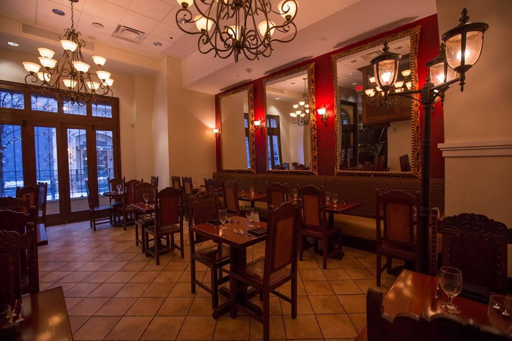 La Canela | restaurant | 141 Gibbs St D, Rockville, MD 20850, USA | 3012511550 OR +1 301-251-1550