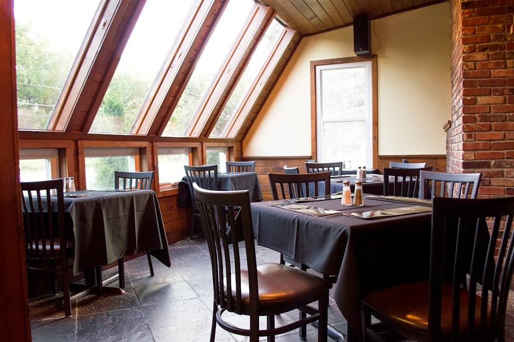 Ebenezer Ale House | restaurant | 4348 Seneca St, West Seneca, NY 14224, USA | 7166742337 OR +1 716-674-2337