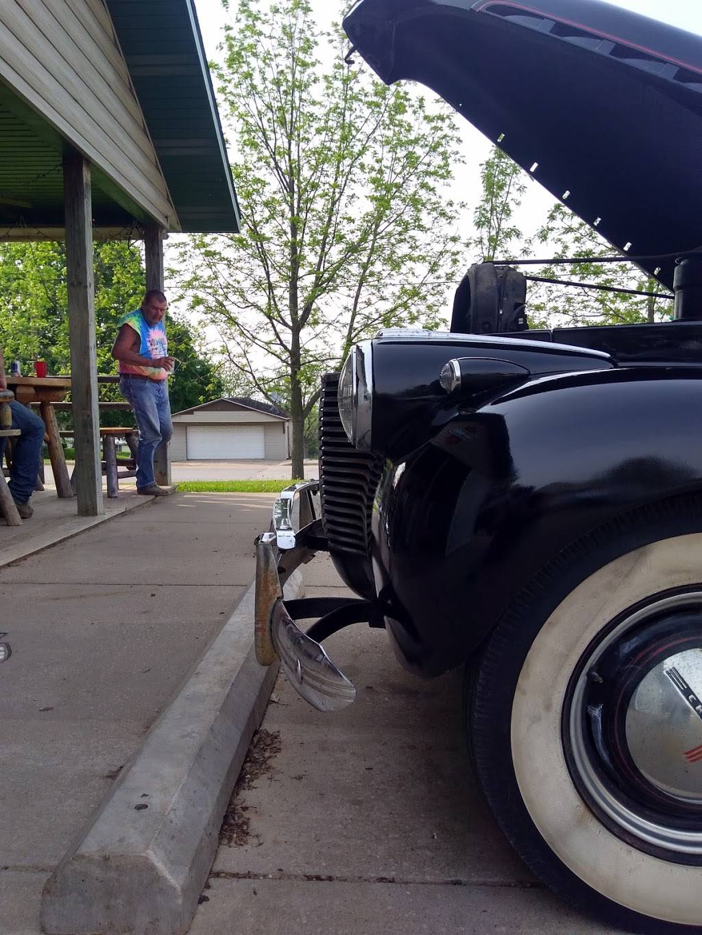 Girlfriends Bar and Grill | restaurant | 4030 Commercial St, Stitzer, WI 53825, USA | 6084851588 OR +1 608-485-1588