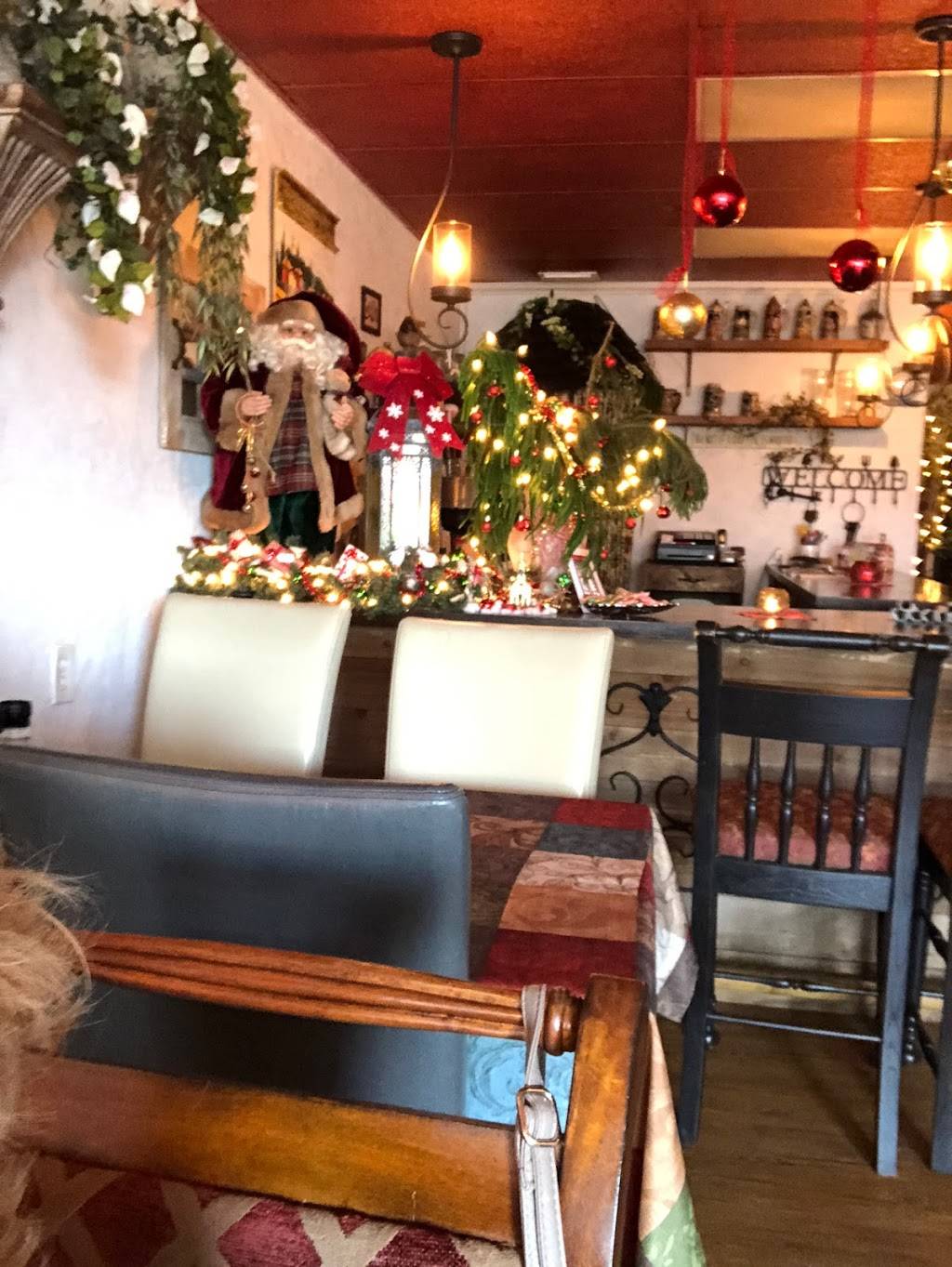 Little Europe | restaurant | 15024 Madeira Way, Madeira Beach, FL 33708, USA | 7273191830 OR +1 727-319-1830