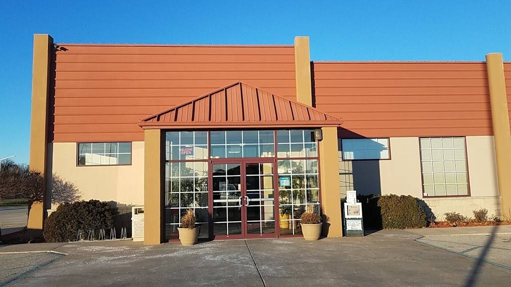 Royal Oak Family Restaurant | restaurant | 1400 St Gaspar Dr, Rensselaer, IN 47978, USA | 2199640077 OR +1 219-964-0077