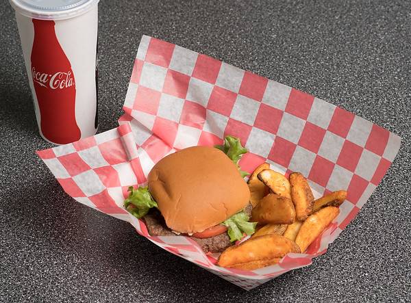 Founders Grille at Katke | restaurant | 1003 Perry Ave, Big Rapids, MI 49307, USA | 2312871224 OR +1 231-287-1224