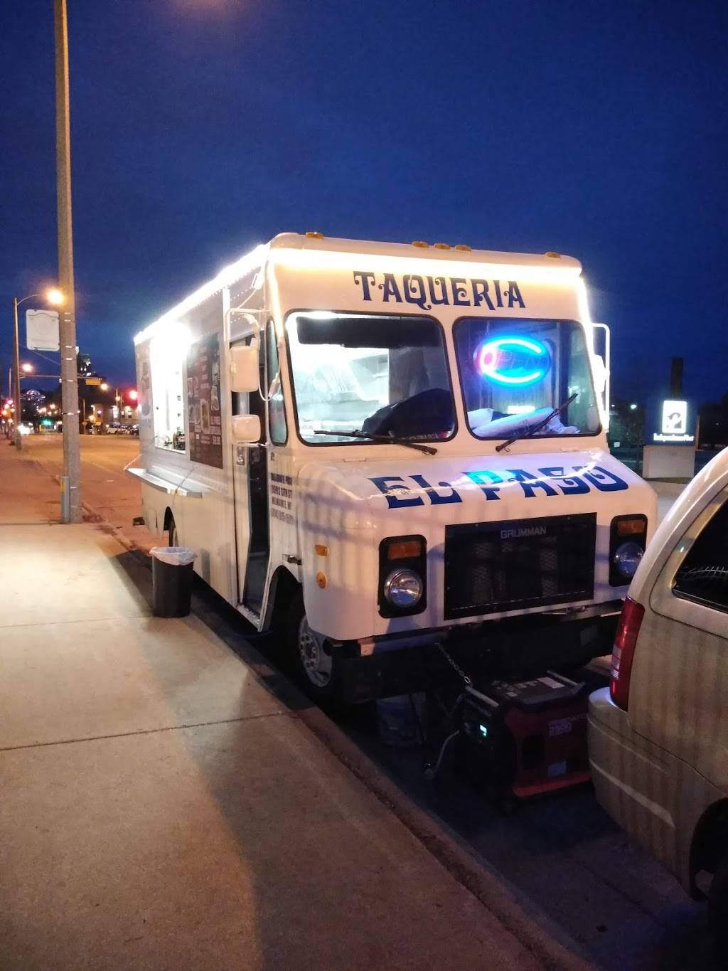 Taqueria El Paso | restaurant | 551 S 1st St, Milwaukee, WI 53204, USA | 4144090942 OR +1 414-409-0942