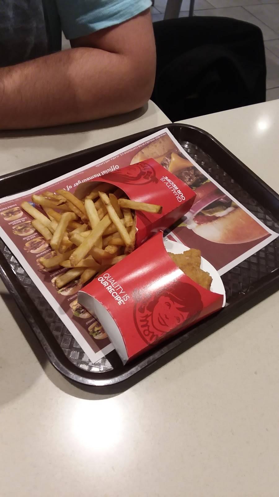 Wendys | restaurant | 1852 42nd St NE, Cedar Rapids, IA 52402, USA | 3193931619 OR +1 319-393-1619