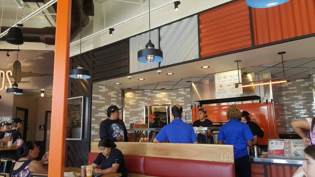 Blaze Pizza | meal takeaway | 1723 N Victory Pl, Burbank, CA 91502, USA | 8183094288 OR +1 818-309-4288