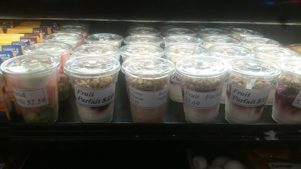 Jacks Git N Go | restaurant | 105 N J St, Tulare, CA 93274, USA | 5596859300 OR +1 559-685-9300