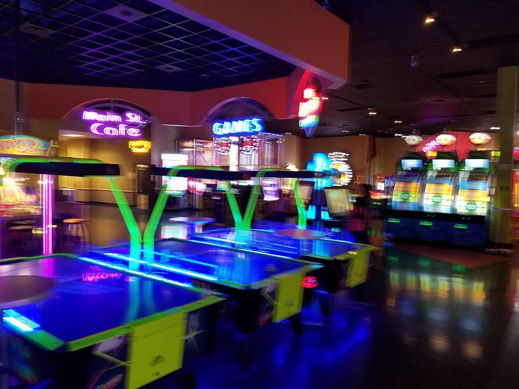 Main Event Shenandoah | restaurant | 19441 I-45, Shenandoah, TX 77385, USA | 2813555511 OR +1 281-355-5511