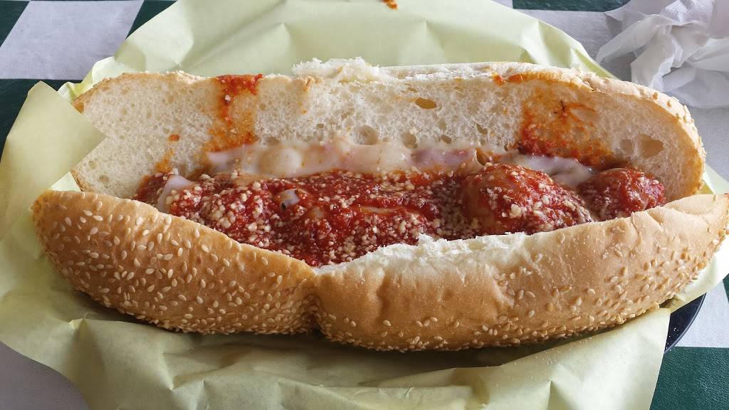 Dinos Subs | restaurant | 2221 S Collins St, Arlington, TX 76010, USA | 8172741140 OR +1 817-274-1140