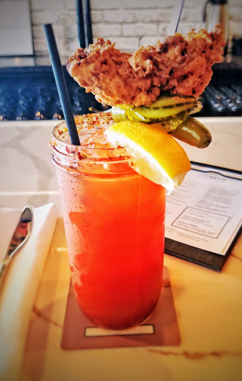 Lexington Smokehouse & Bar | restaurant | 344 Richmond Rd, Ottawa, ON K1Z 5C6, Canada | 6132188209 OR +1 613-218-8209