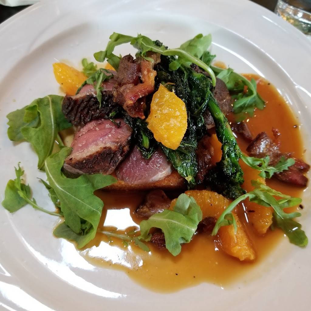 The Newbergundian Bistro | restaurant | 203 Villa Rd, Newberg, OR 97132, USA | 9718328687 OR +1 971-832-8687