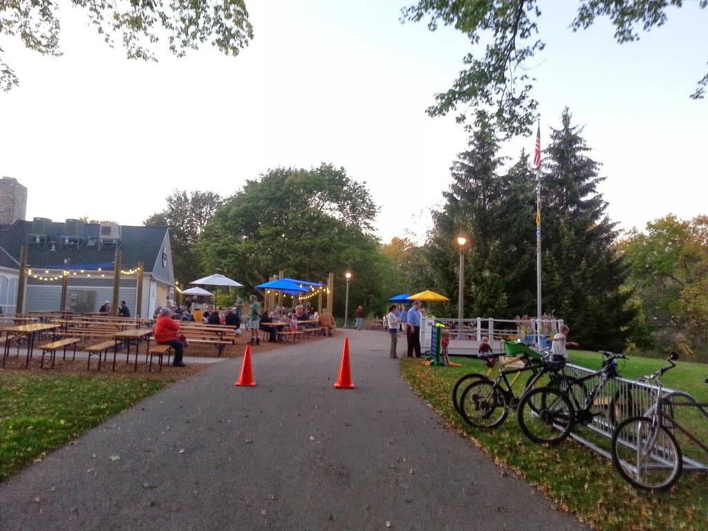 The Landing at Hoyt Park | restaurant | 1800 N Swan Blvd, Wauwatosa, WI 53226, USA | 4143029160 OR +1 414-302-9160