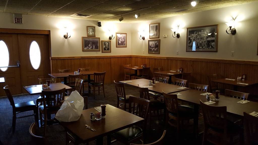 Harolds Inn | restaurant | 2134 Brodhead Rd, Aliquippa, PA 15001, USA | 7243758992 OR +1 724-375-8992