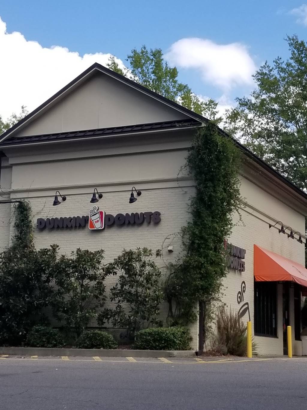 Dunkin | bakery | 8111 Creedmoor Rd, Raleigh, NC 27613, USA | 9198470245 OR +1 919-847-0245