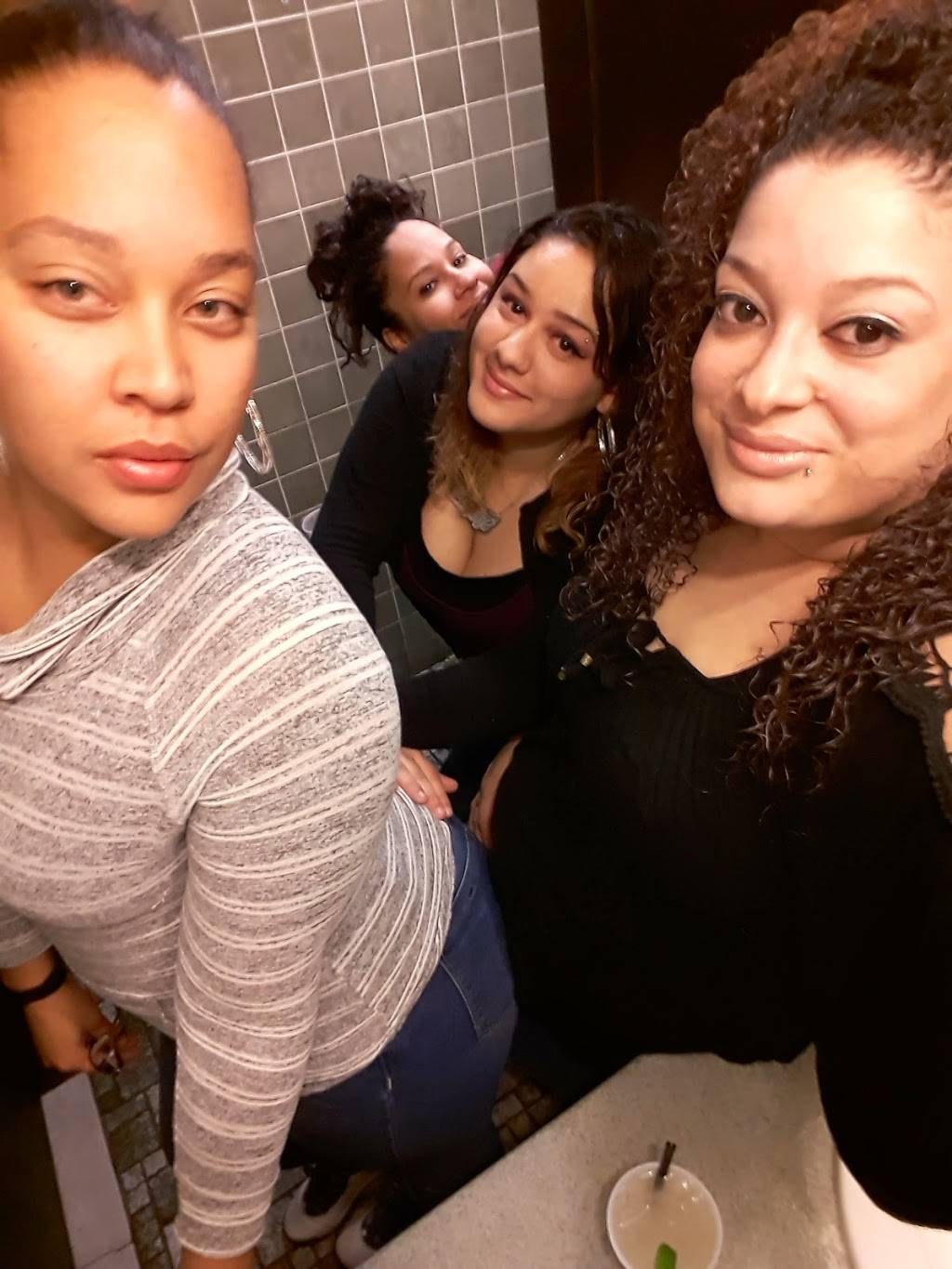 Fat Cat Bar & Grill | restaurant | 232 Worthington St, Springfield, MA 01103, USA | 4137340554 OR +1 413-734-0554