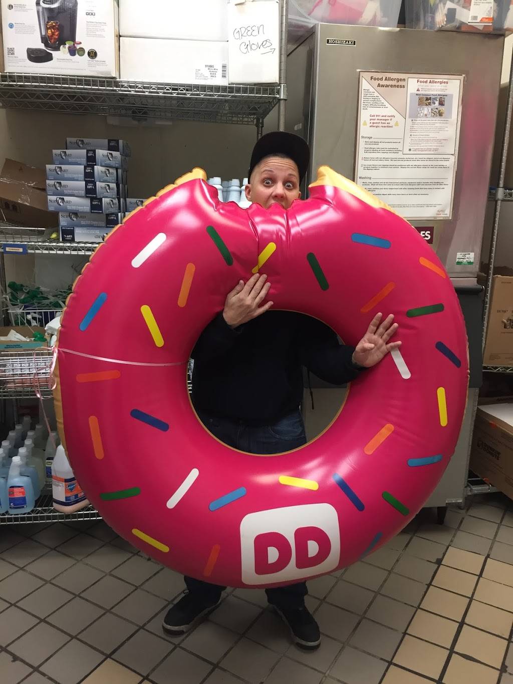 Dunkin | bakery | 61 Main St, Salisbury, MA 01952, USA | 9784621189 OR +1 978-462-1189