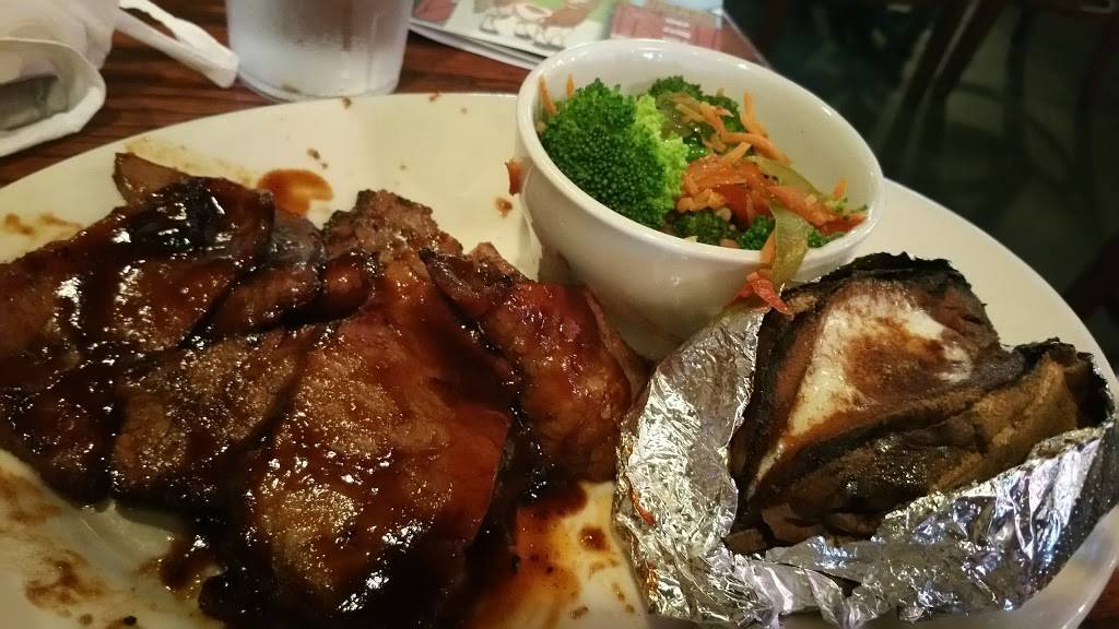 Texas Steakhouse & Saloon | restaurant | 5093 Fayetteville Rd, Lumberton, NC 28358, USA | 9107398918 OR +1 910-739-8918