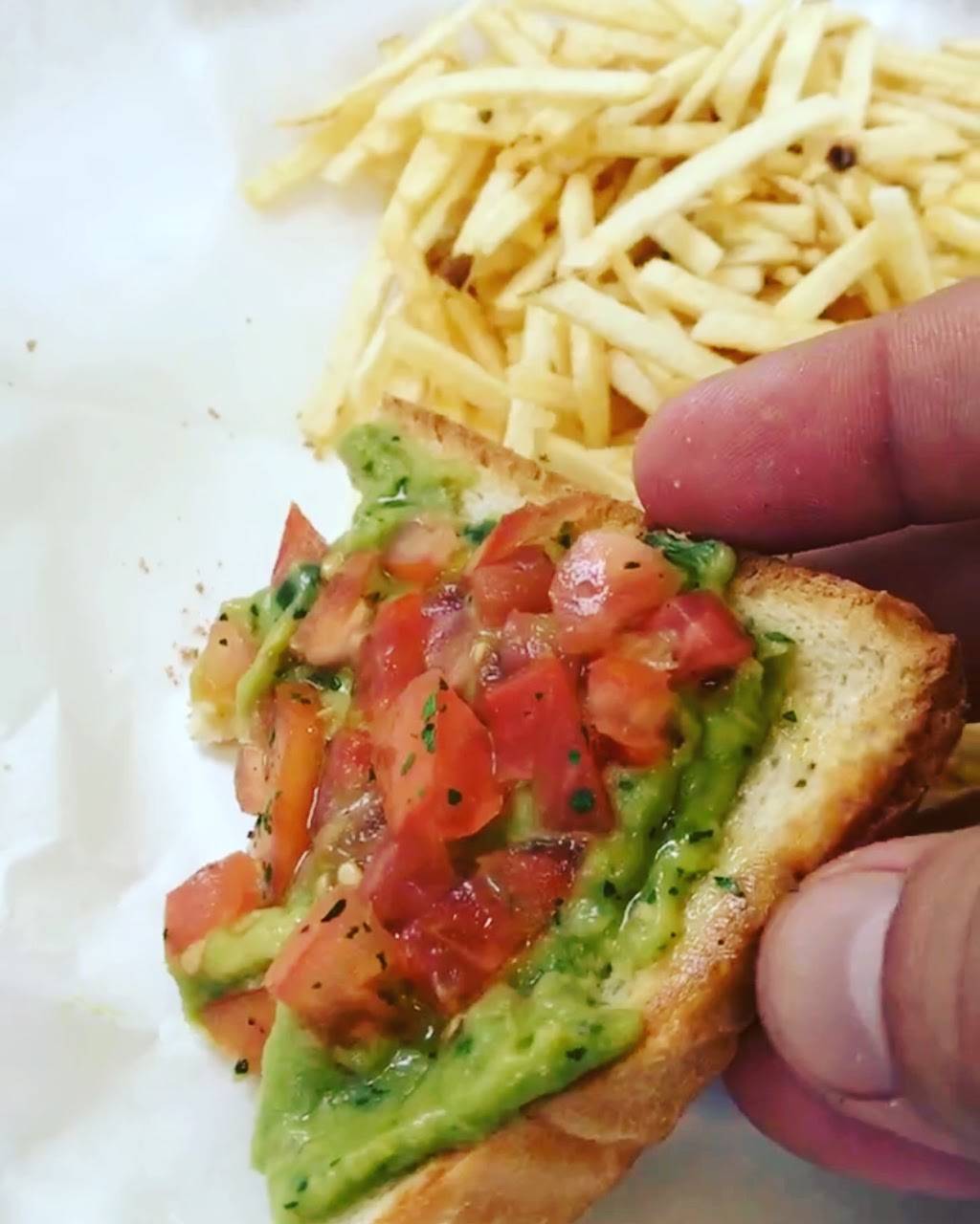 Coco Coronado | restaurant | 2433, 317 Coronado Dr, Clearwater Beach, FL 33767, USA | 7272819977 OR +1 727-281-9977