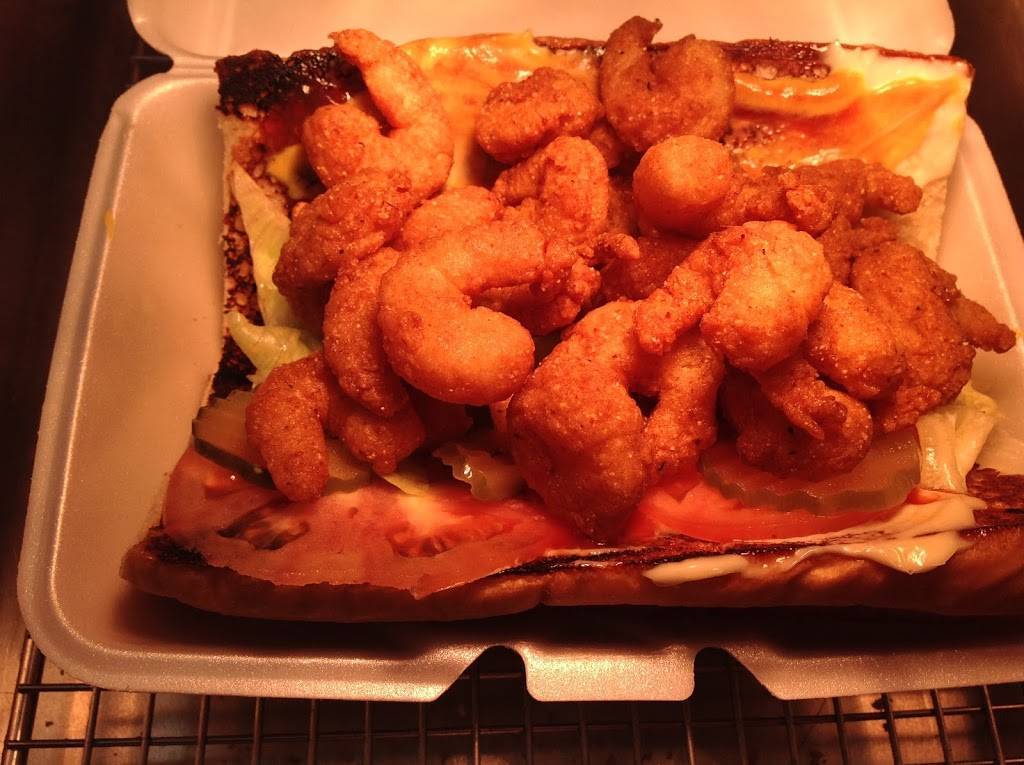 Charlie’s Kitchen seafood restaurant | restaurant | 228 W Chimes St, Baton Rouge, LA 70802, USA | 2254565773 OR +1 225-456-5773