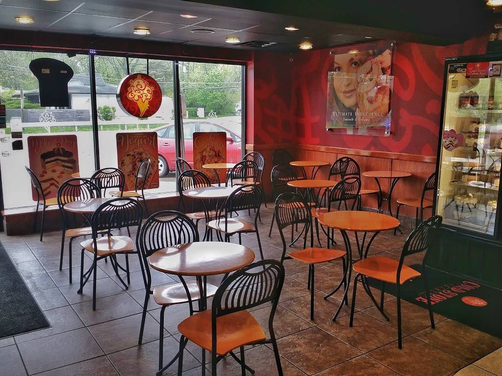 Cold Stone Creamery | bakery | 18717 Dixie Hwy, Homewood, IL 60430, USA | 7086479812 OR +1 708-647-9812
