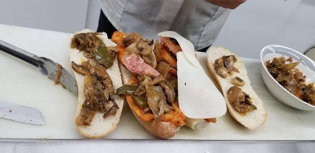 Cosimos Cheese And Deli Ltd | restaurant | 1051 Dundas St W, Mississauga, ON L5C 1C3, Canada | 9052764725 OR +1 905-276-4725