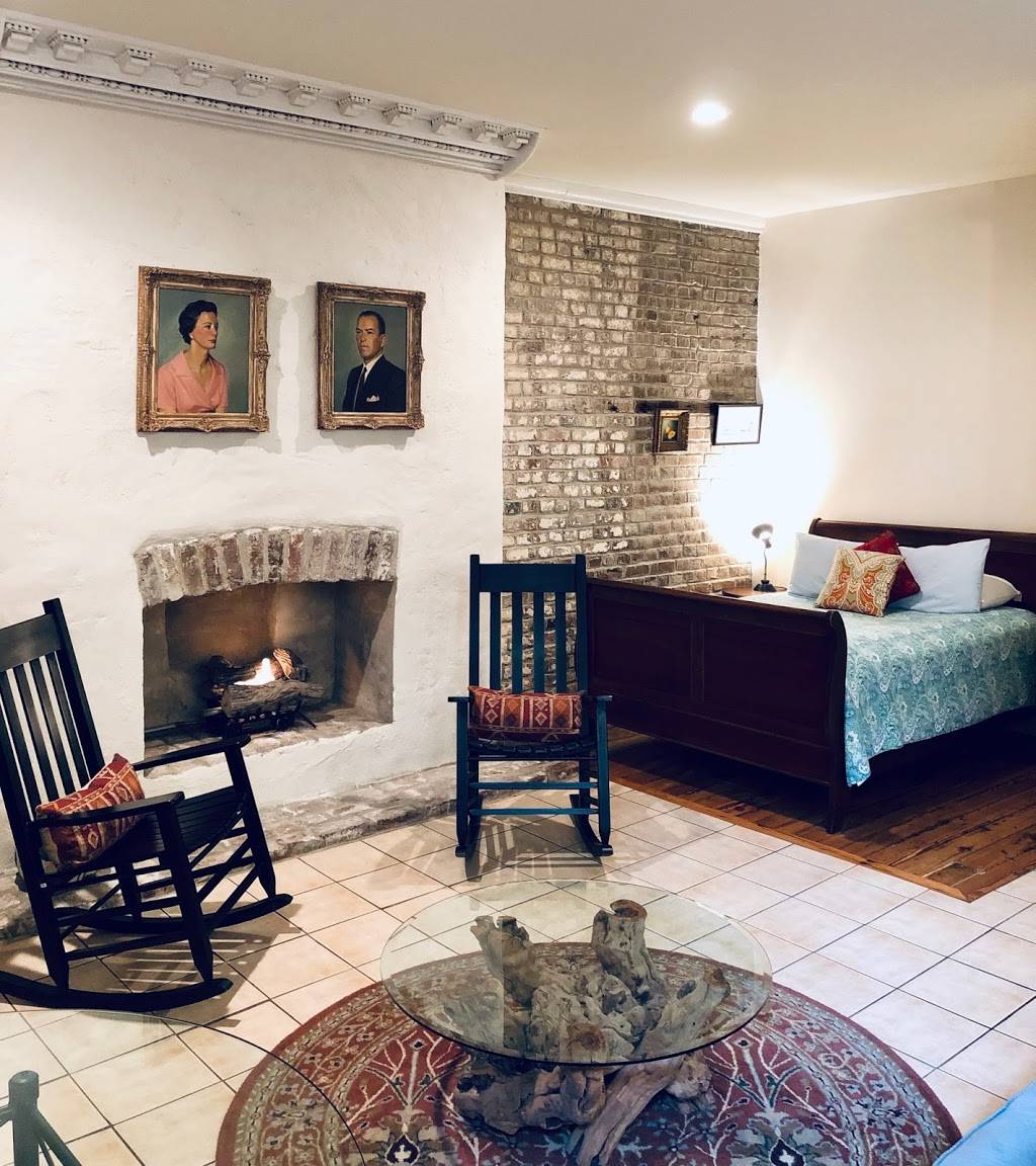 Jacobson Building at 19 Broad Street | cafe | 19 Broad St, Charleston, SC 29401, USA | 8436976709 OR +1 843-697-6709