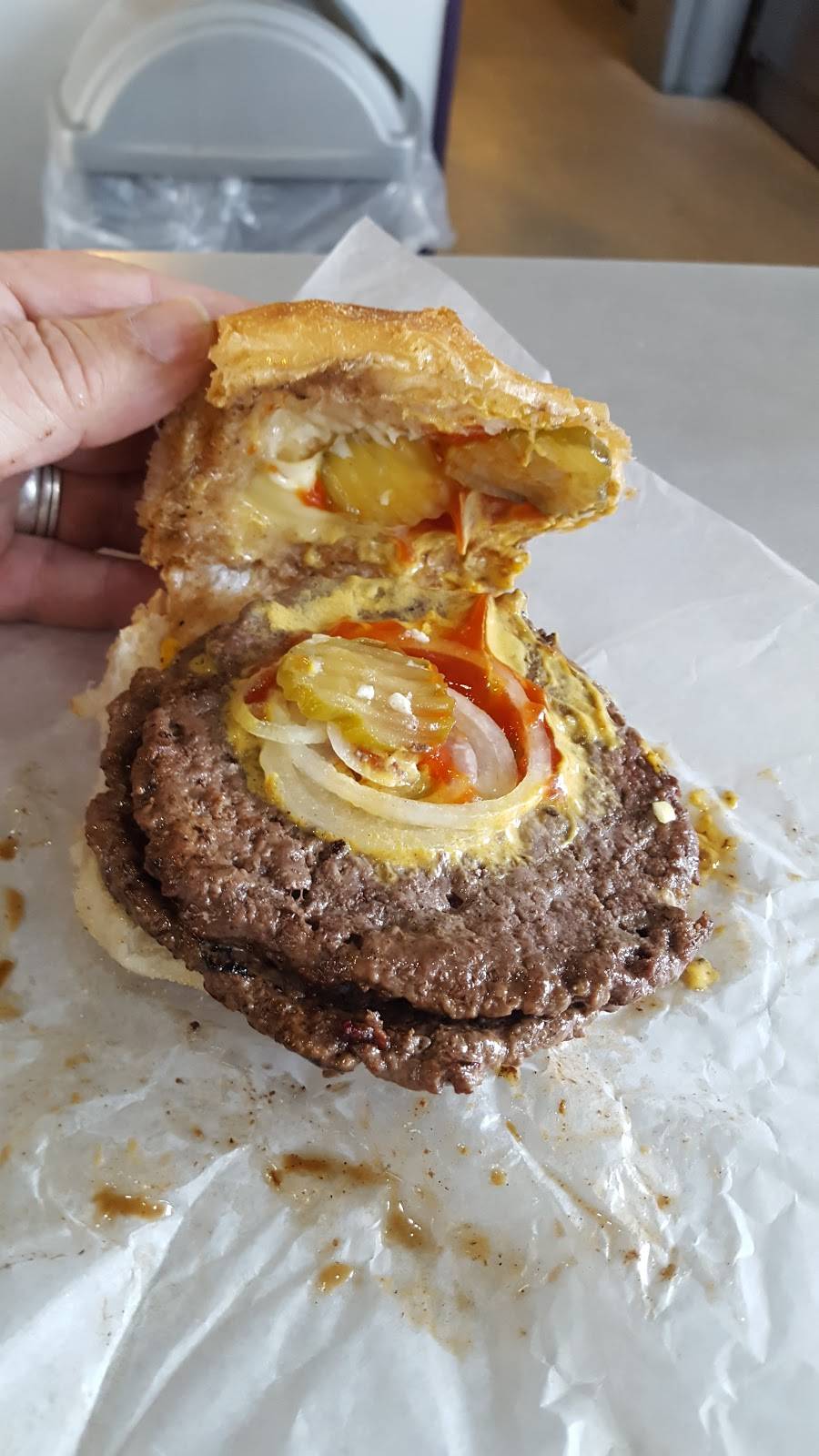 Schulzs Restaurant | restaurant | 1644 Calumet Dr, Sheboygan, WI 53081, USA | 9204521880 OR +1 920-452-1880