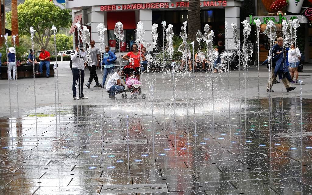 Jamba Juice Universal CityWalk | restaurant | 1000 Universal City Plaza #134, Universal City, CA 91608, USA | 8187619816 OR +1 818-761-9816