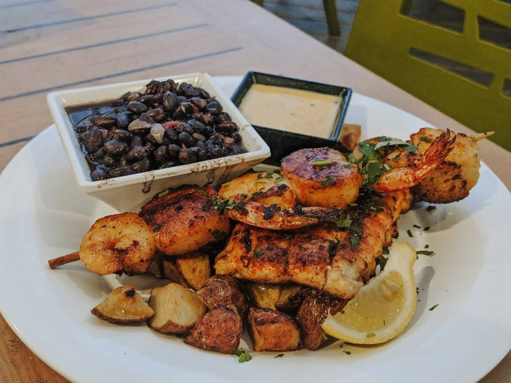 Palm Pavilion Beachside Grill & Bar | restaurant | 10 Bay Esplanade, Clearwater, FL 33767, USA | 7274462642 OR +1 727-446-2642