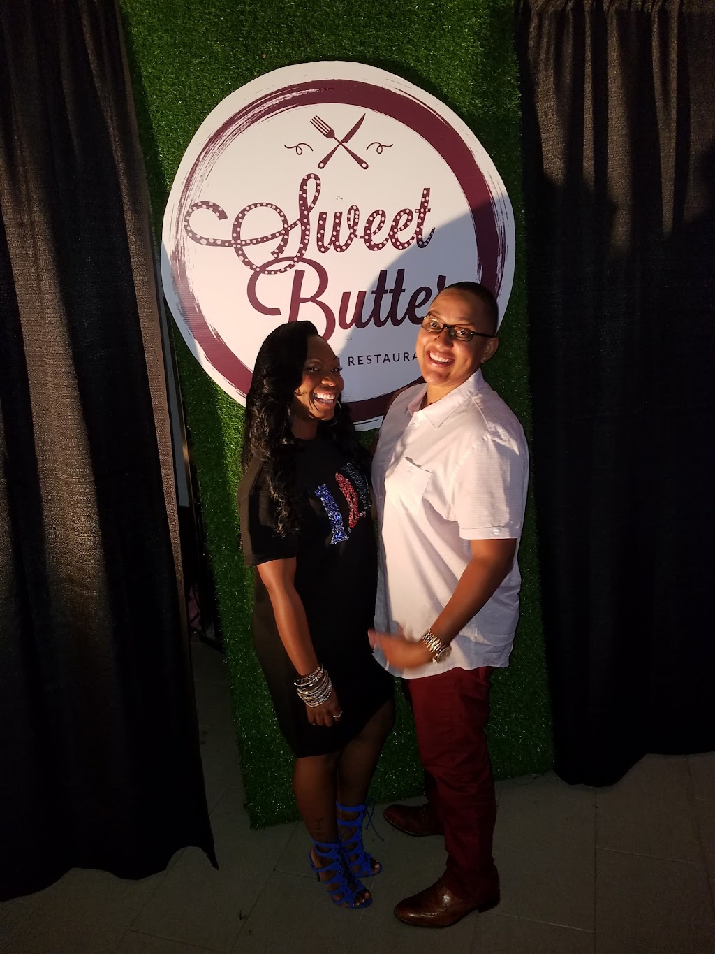 Wing Kings | restaurant | 1039 NW 3rd Ave, Miami, FL 33136, USA | 3053716556 OR +1 305-371-6556