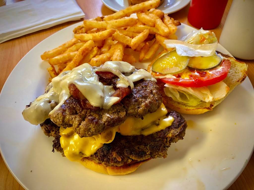 Caledon Family Restaurant | restaurant | 16560 Hurontario St, Caledon Village, ON L7K 1W3, Canada | 5199273514 OR +1 519-927-3514