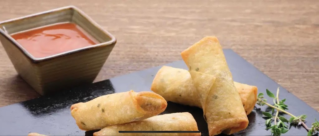 W.O.W | restaurant | 16306 Kensington Trce, Lithonia, GA 30038, USA | 4042739300 OR +1 404-273-9300