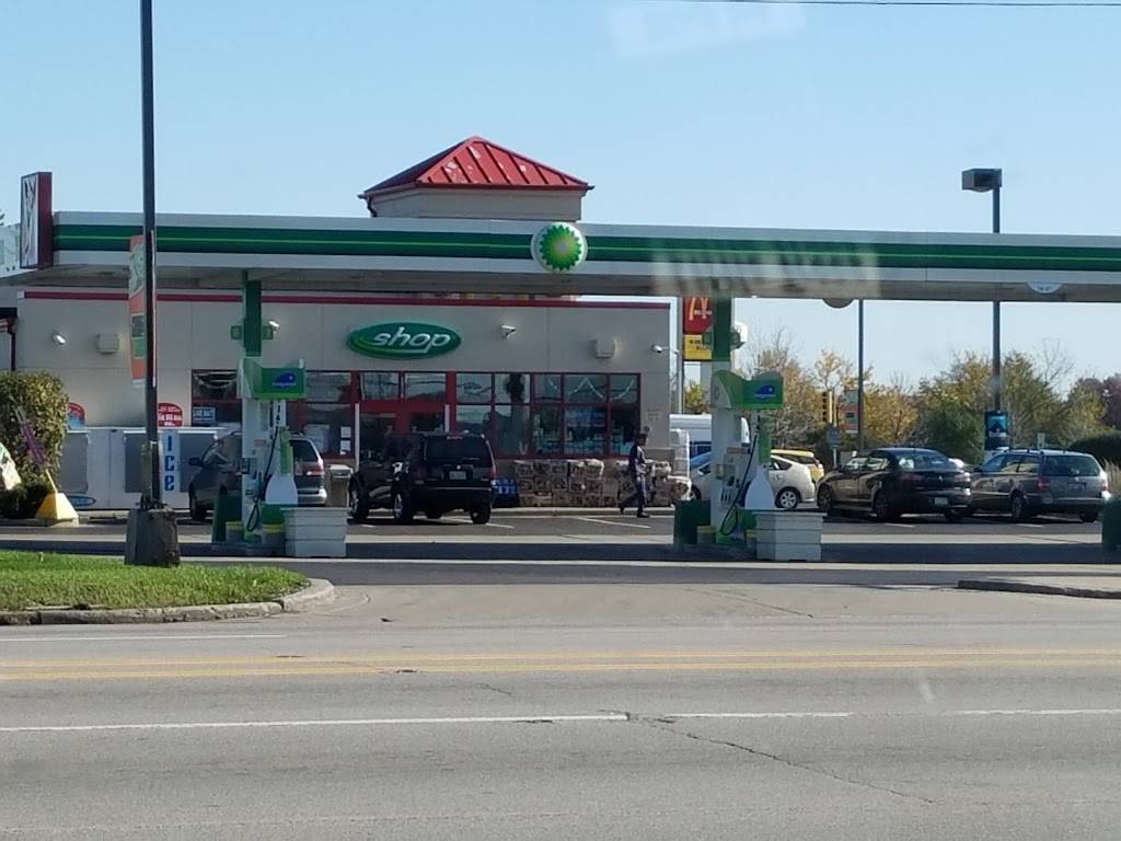 BP | restaurant | 31667 US-12, Round Lake, IL 60073, USA | 8153637732 OR +1 815-363-7732