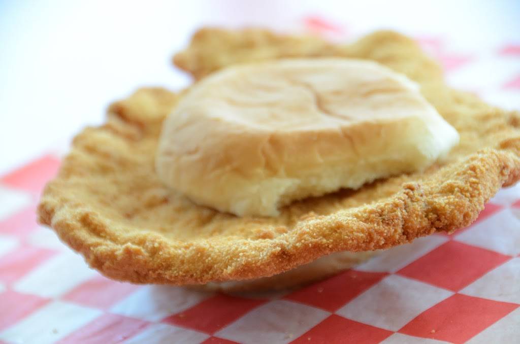 El Taco Casa | restaurant | 2415 Mt Pleasant St, Burlington, IA 52601, USA | 3197548459 OR +1 319-754-8459