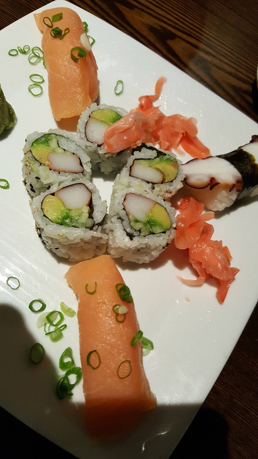 House of Poolesville | restaurant | 19611 Fisher Ave, Poolesville, MD 20837, USA | 3013492935 OR +1 301-349-2935