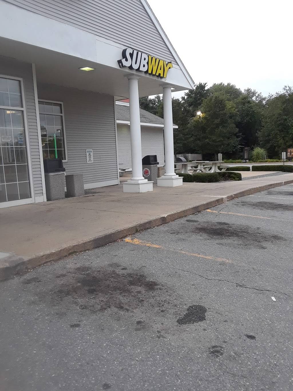 Subway | restaurant | RT 128 N, Mobil Travel Center,, Beverly, MA 01915, USA | 9782320133 OR +1 978-232-0133