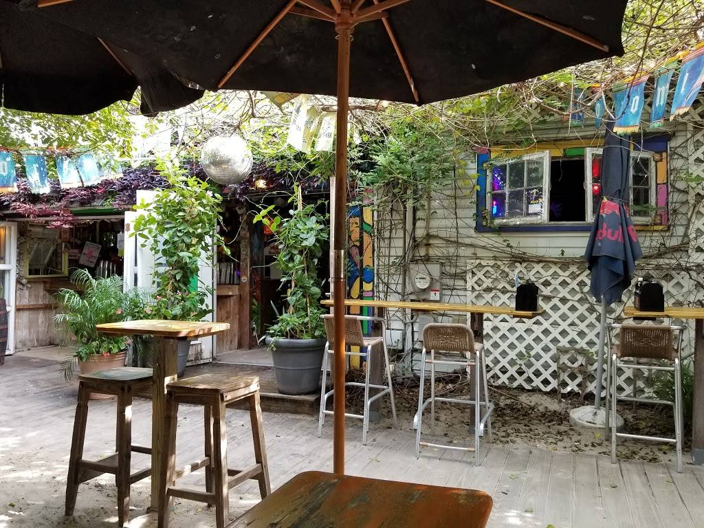 Purple Parrot Grill | restaurant | 134 Rehoboth Ave, Rehoboth Beach, DE 19971, USA | 3022261139 OR +1 302-226-1139