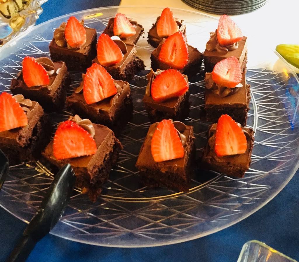 Smokehaus Restaurant | night club | 6633 Sportsmans Ln, Clarksville, TN 37042, USA | 2707984993 OR +1 270-798-4993